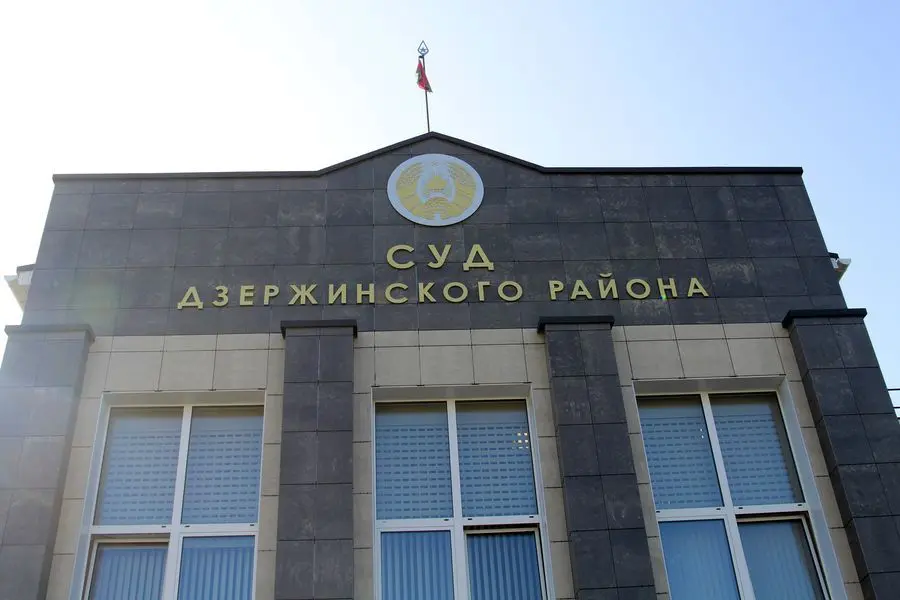 За убийство беременной лосихи и незаконное хранение пороха житель Дзержинского района предстал перед судом