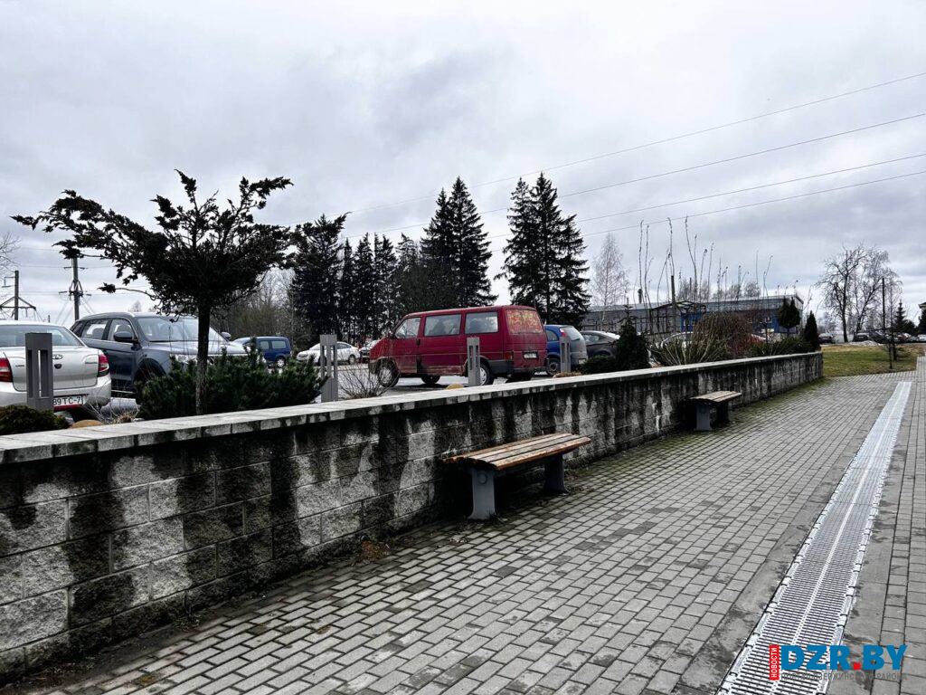 Захочешь есть - и в промзону поедешь. Обед в фанипольской 