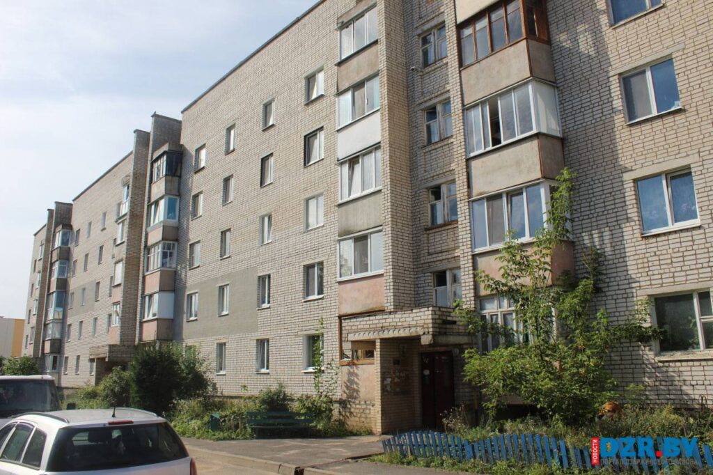 Узнали, почему на улицах Протасова и Скорины в Дзержинске нет горячей воды