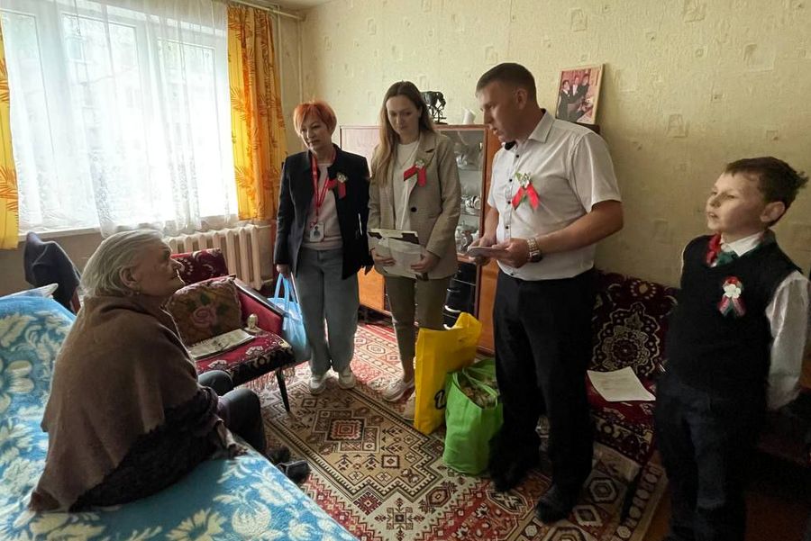 В Станьковском сельсовете поздравили малолетних узников и тружеников тыла с Днем Победы