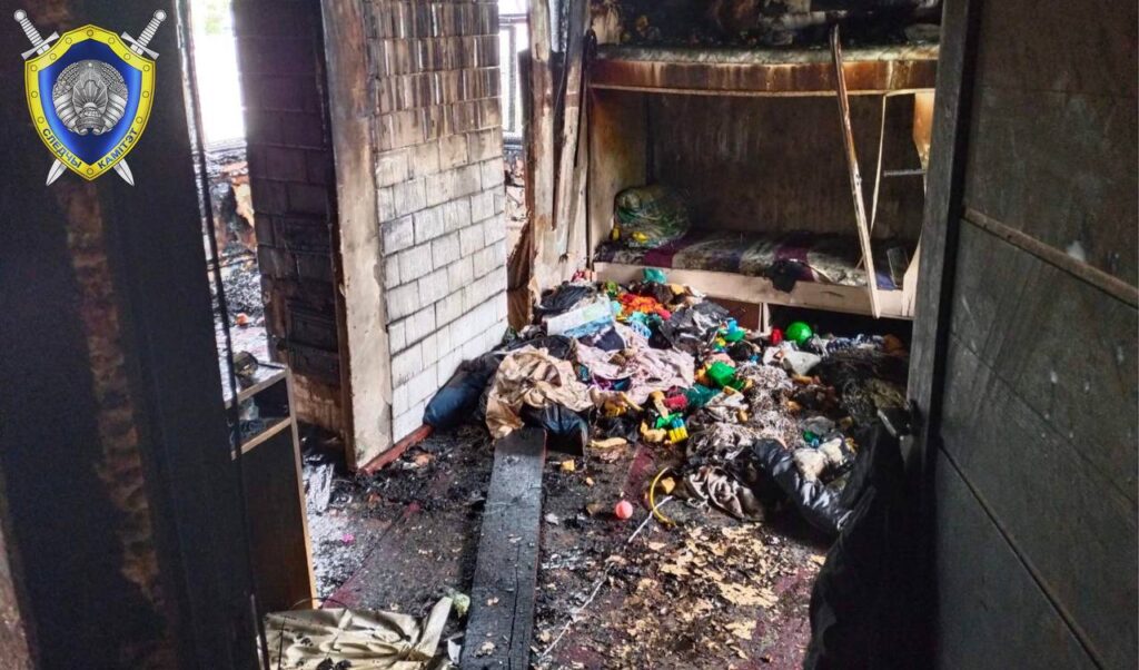 Двое маленьких детей погибли при пожаре в Каменецком районе