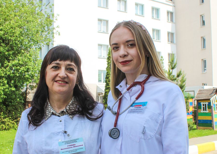 Профессия – понаследству. Семейная династия Гуневых Дзержинской ЦРБ рассказала о своей работе