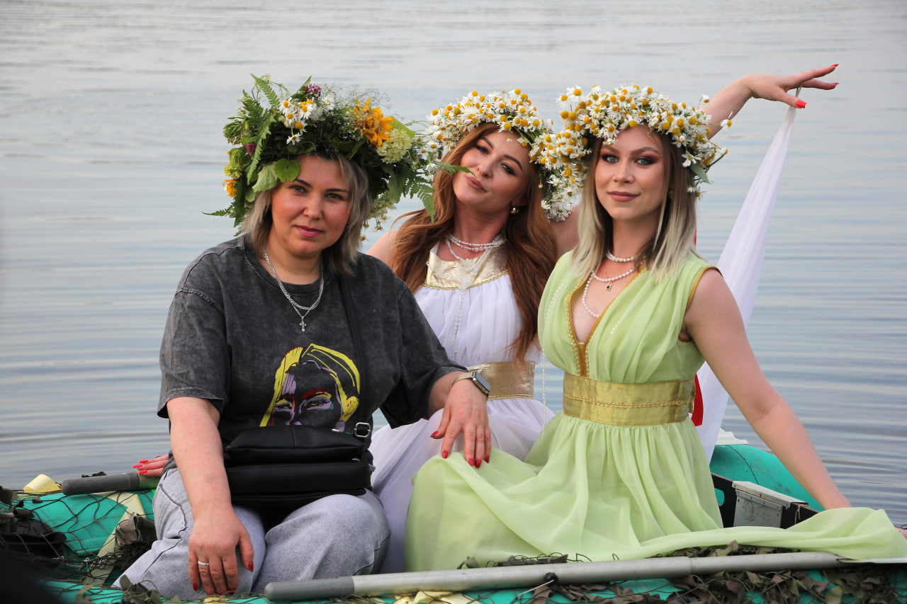 Ана мен бала порносын көріңіз