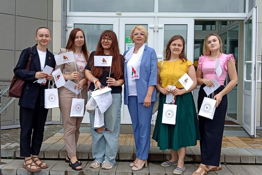 Активисты «Белой Руси» приняли участие в Дне донора в Дзержинской ЦРБ