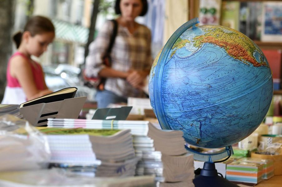 Специализированные школьные ярмарки пройдут в августе в Дзержинске и Фаниполе