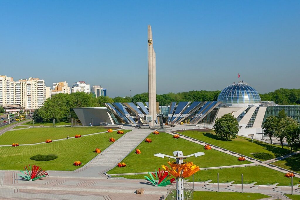 Реконструкторы, много спорта и движ со звездами. В Мингорисполкоме рассказали о программе Дня города