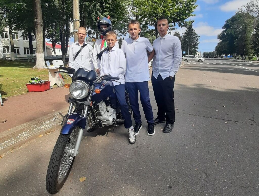 В районном Центре творчества детей и молодежи проходит День открытых дверей