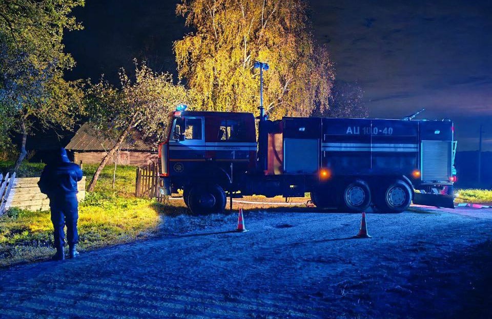 Трагедия в Дзержинском районе: пожар унес жизни двух мужчин