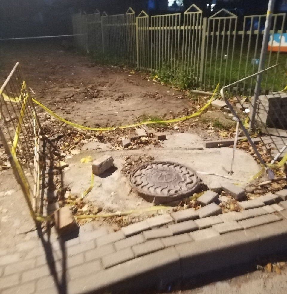 В Дзержинске жители обратили внимание на проблемы благоустройства. Что ответили в ЖКХ