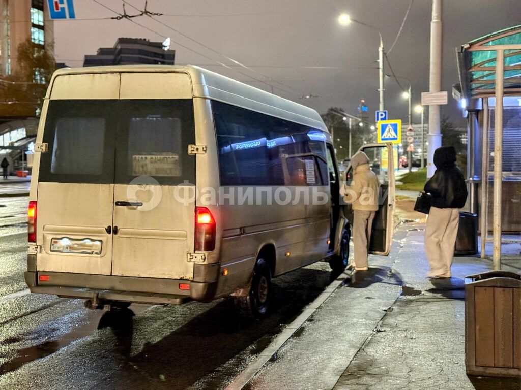 «Правда, что теперь есть маршрутка после десяти?»: репортаж о новых поздних рейсах из Минска в Фаниполь