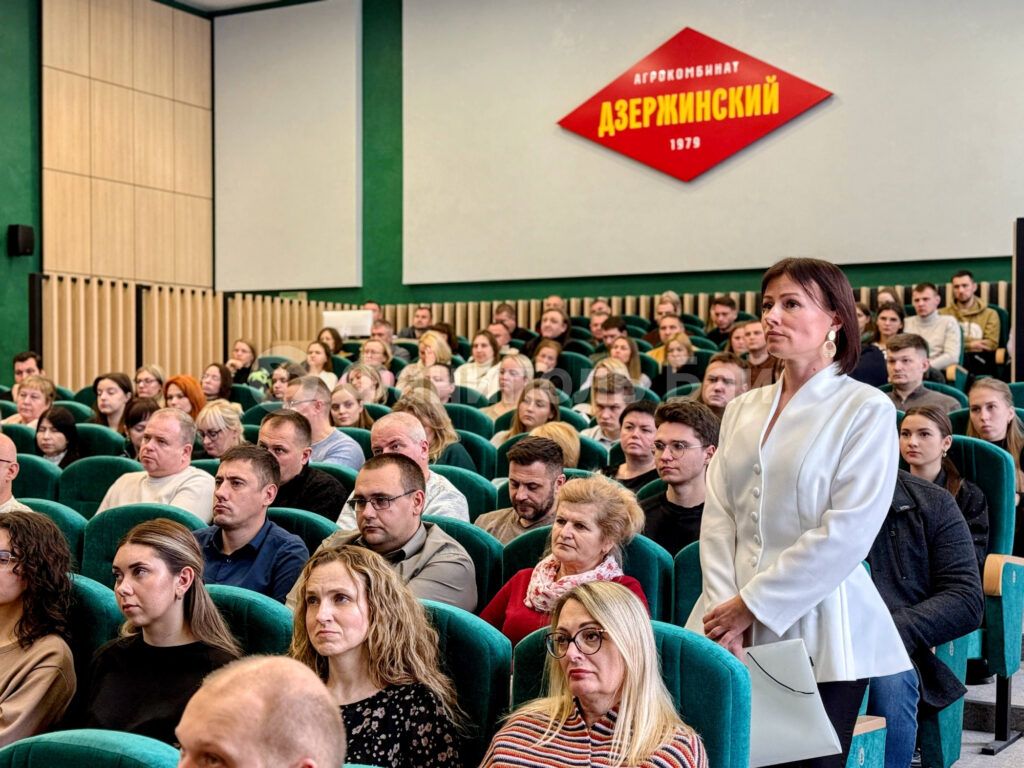 Единый день информирования. Фанипольчанам рассказали, как распознать кибермошенников