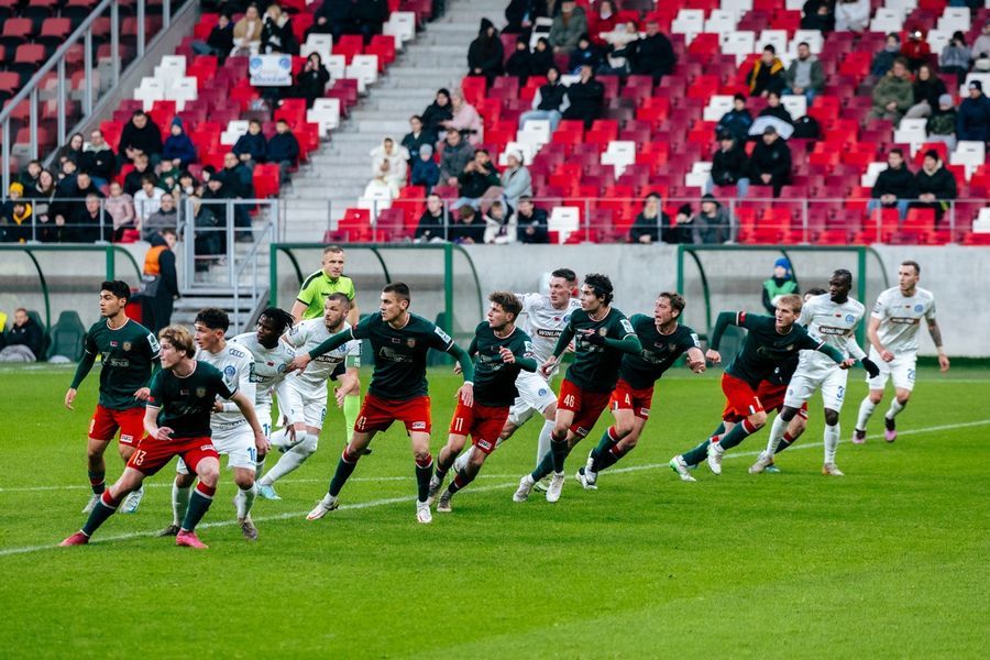 Эмоции – положительные. Чем дзержинские футболисты порадовали своих болельщиков на минувшей неделе