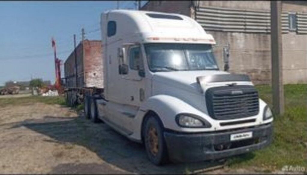 Тягач из Америки продают в Дзержинске, что по цене?