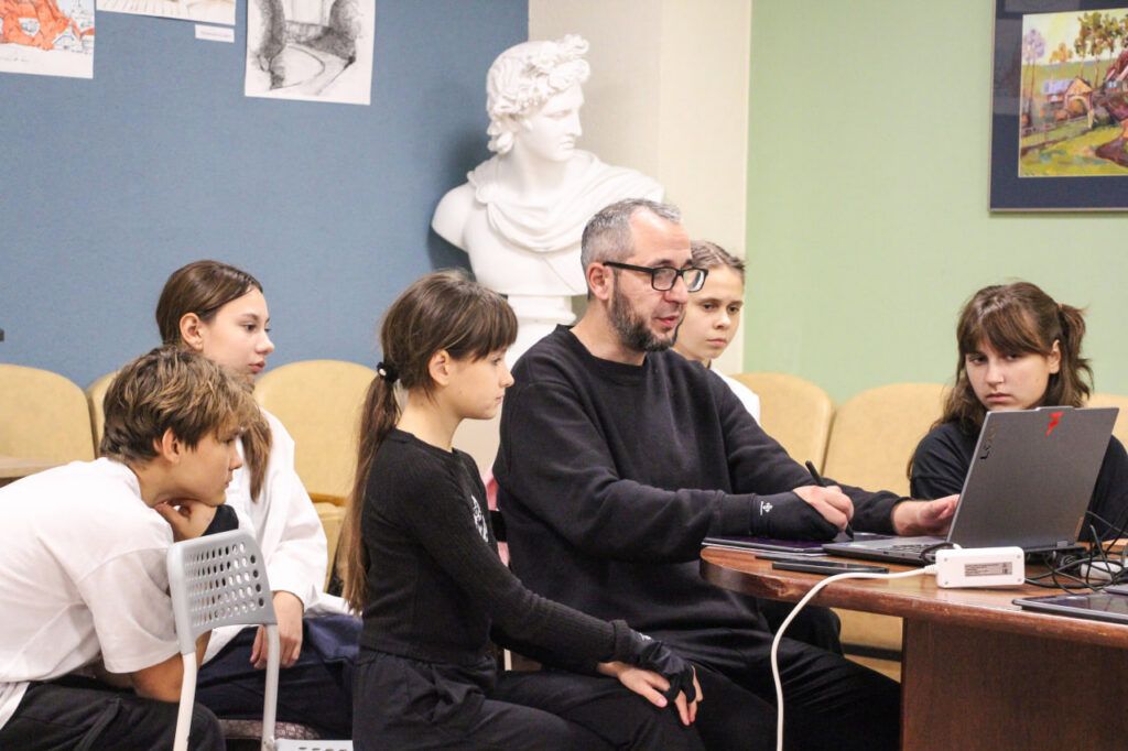 Цифровой рисунок в Дзержинске: как художка готовит детей к профессиям будущего