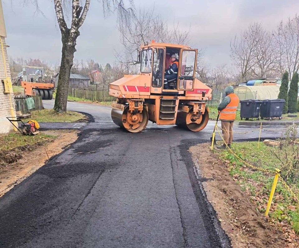 Работы по благоустройству преобразили центральную улицу в Дворище