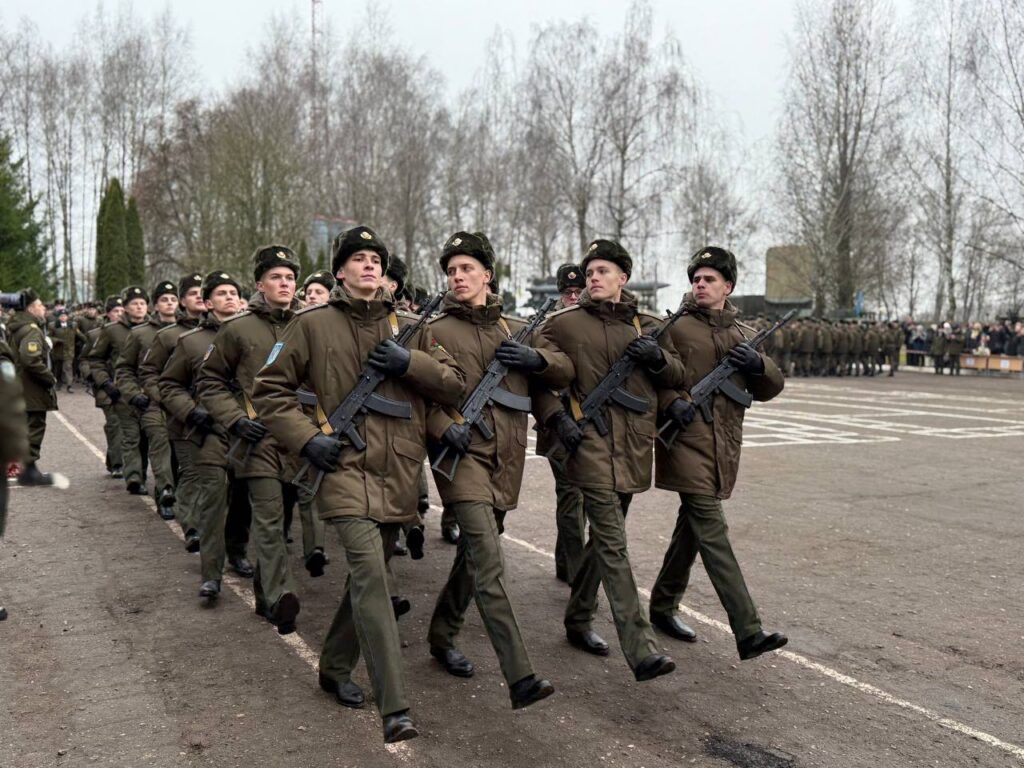 Торжественная клятва под мирным небом: новобранцы приняли присягу в Фаниполе