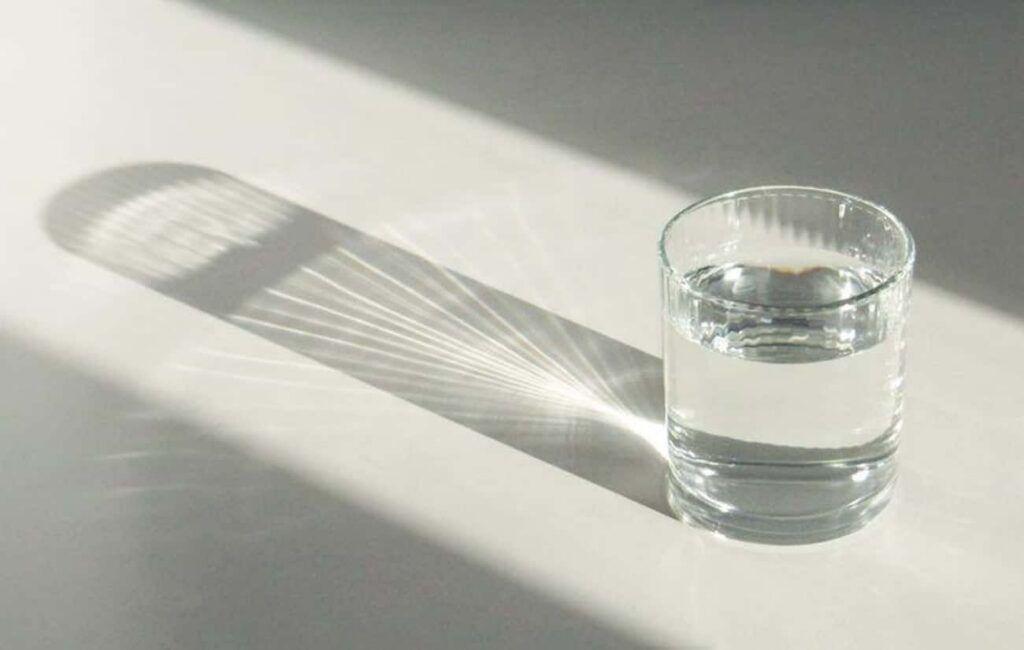 Масляный космос в стакане: как создать магию на фото из подручных средств