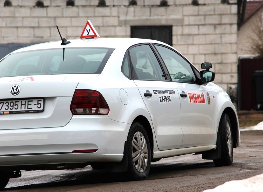 Почем права? Фанипольчанка подсчитала, во сколько ей обошлось получение водительского удостоверения