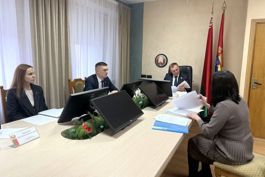 Помощник Президента Александр Кохан проводит личный прием в Дзержинске. С чем к нему обратились жители региона