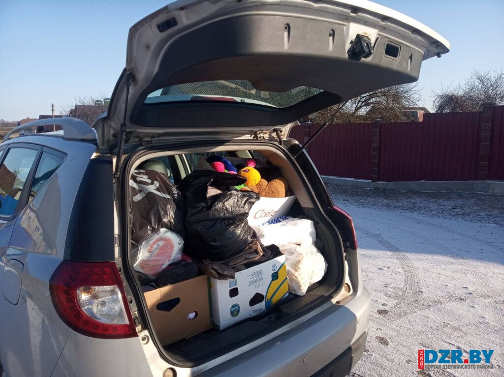 В Дзержинском районе проходит новогодняя благотворительная акция «Счастливое детство – в семье!»