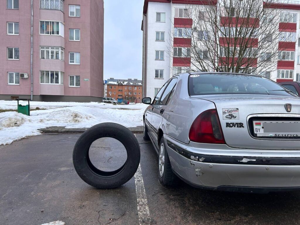 Можно ли «забронировать» за собой парковочное место во дворе — что говорит закон
