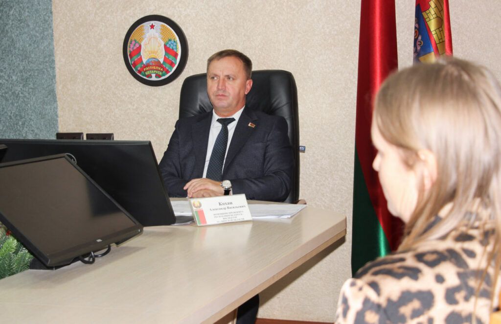 «Люди страдать не должны». Помощник Президента Александр Кохан проводит личный прием в Дзержинске