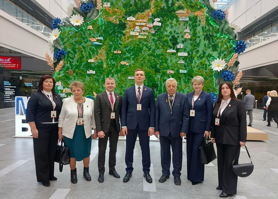 «Всё зависит только от нас». Делегаты ВНС от Дзержинского района продолжают делиться впечатлениями от Собрания