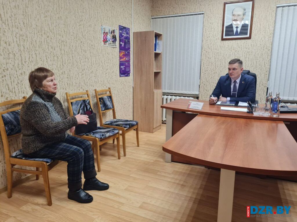 Никита Реут провел сегодня в аг. Боровое выездной прием граждан и посетил социальные объекты