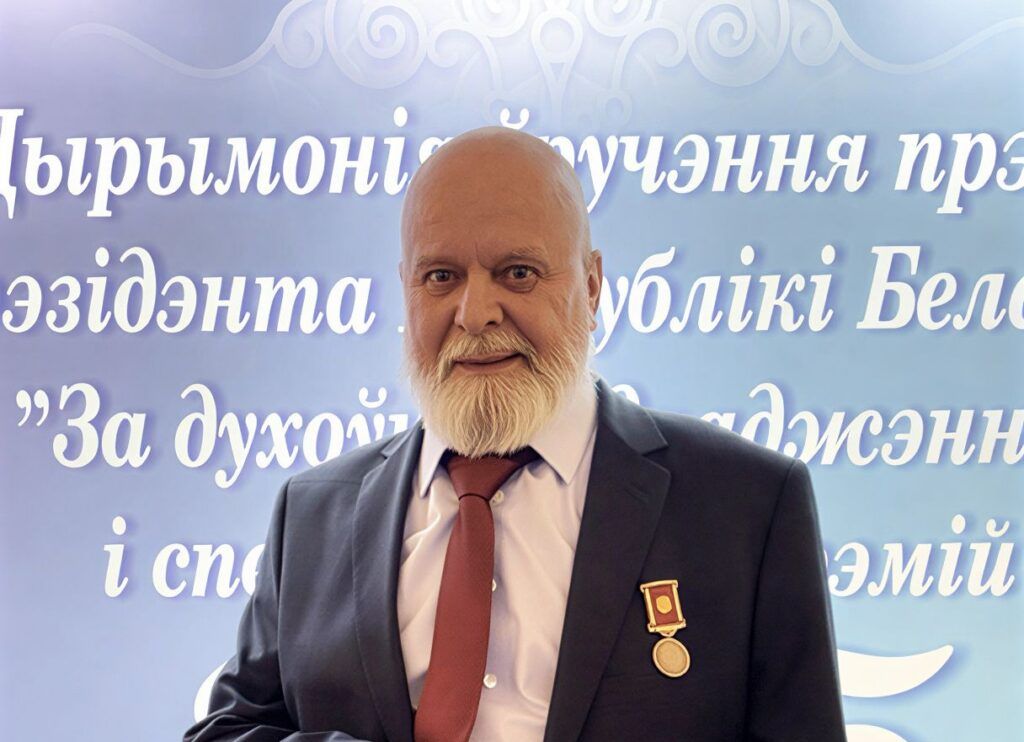 Награда для мастера. Специальную премию Президента Беларуси вручили Андрею Мартынюку