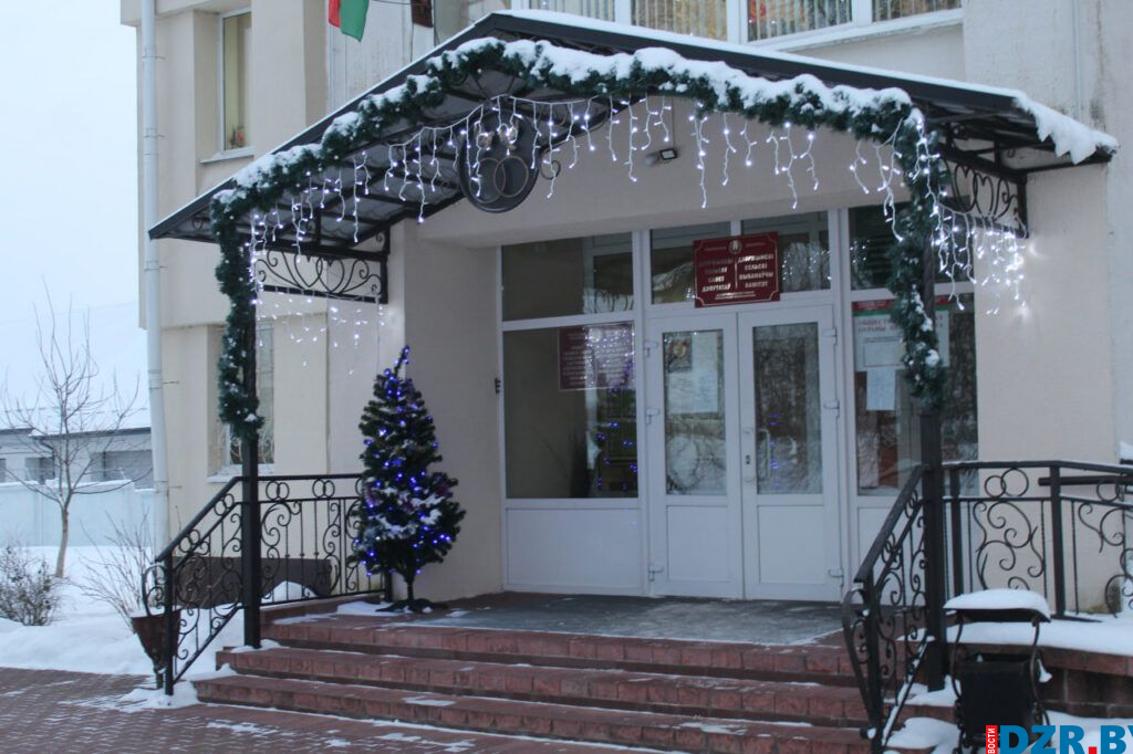 Имена, любовь и рекорды. Каким стал 2025-й год для семей Дзержинского района