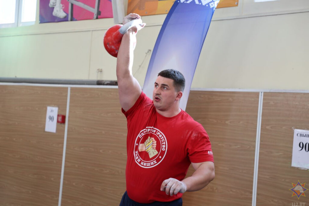 Команда Дзержинского РОЧС заняла первое место на областных соревнованиях по гиревому спорту