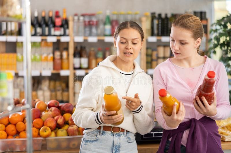 С 1 мая на безалкогольных напитках и соках появятся новые коды. Что изменится для покупателей и бизнеса?