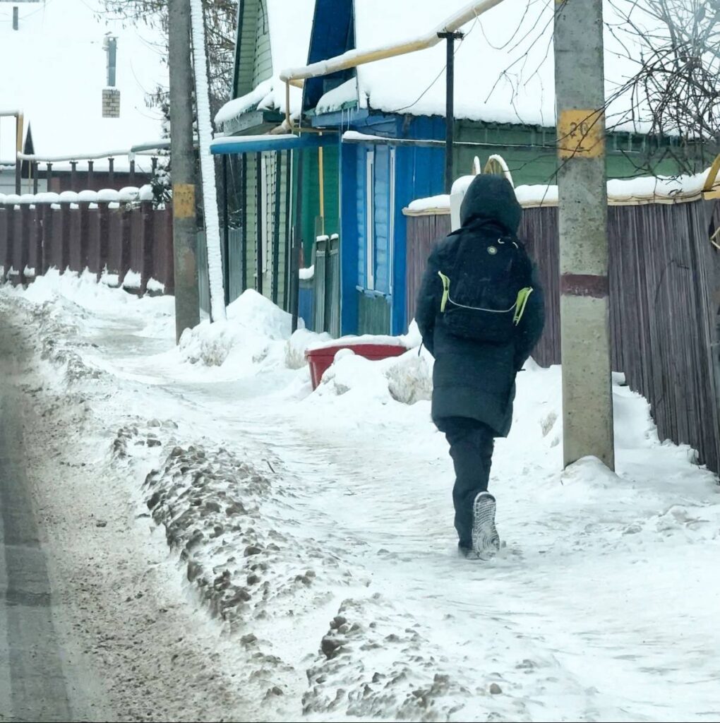 От Родников до Макавчиц: проверили состояние пешеходных дорожек в городе