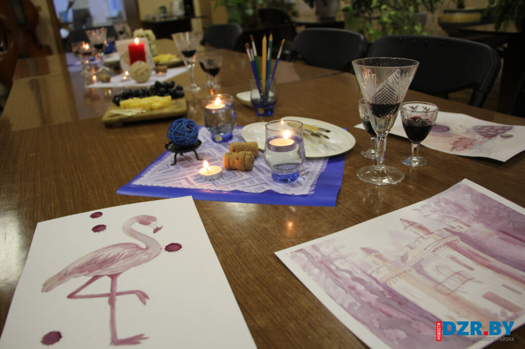 Впервые в Дзержинске прошел мастер-класс по рисованию вином