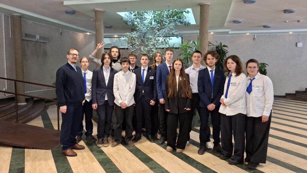 Фанипольские школьники стали бронзовыми призерами республиканского турнира юных физиков