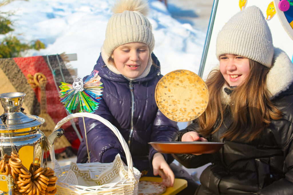 Как в Дзержинске Масленицу встречали. Фоторепортаж