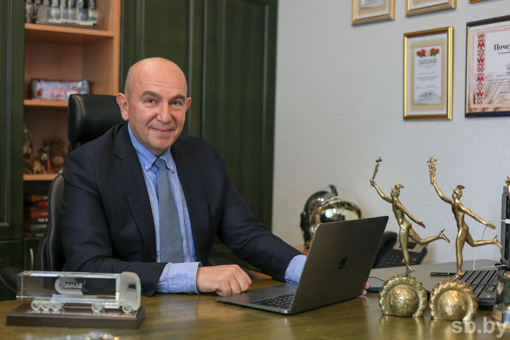 «Если не умеешь продавать, то бизнес не имеет смысла». Руководитель Интертрансавто — о жизненном пути и успехе