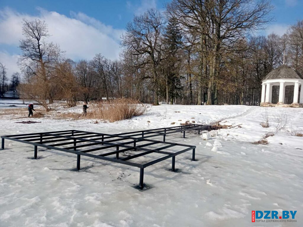 В Станьково началось строительство пирса на местном озере