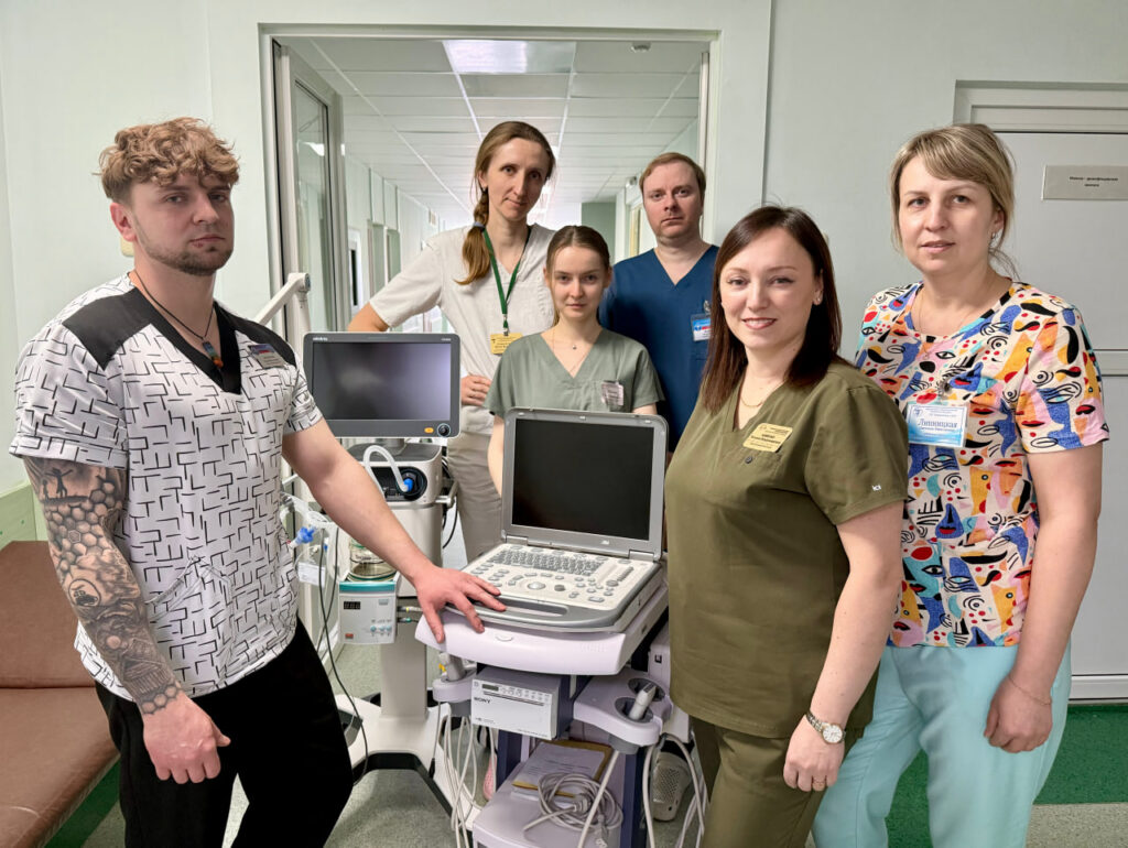 «Это психологически очень тяжело». Как работает отделение реанимации Дзержинской ЦРБ