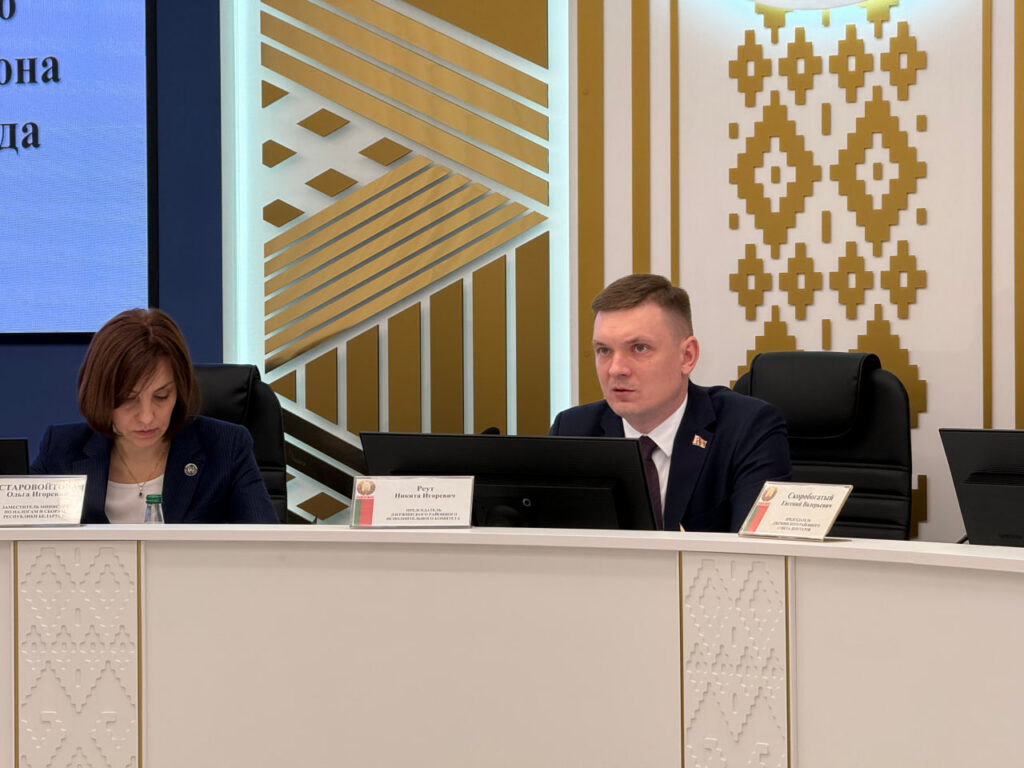 Итоги 2025 в Дзержинском районе: рост промышленности на 111,6%, зарплата — почти 3000 рублей, и новые инвестпроекты