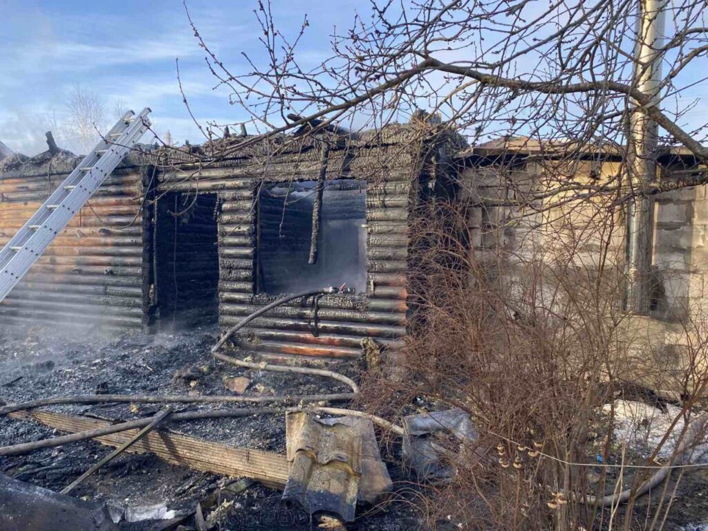 В Дзержинском районе на пожаре погиб 84-летний пенсионер