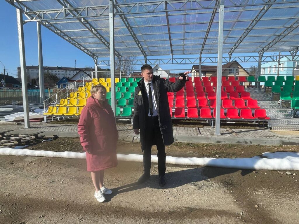 Роман Кузнецов оценил ход реконструкции стадиона в Дзержинске