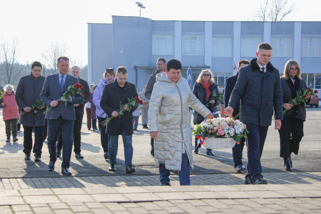 Делегация Парламентского Собрания Союза Беларуси и России посещают Дзержинский район