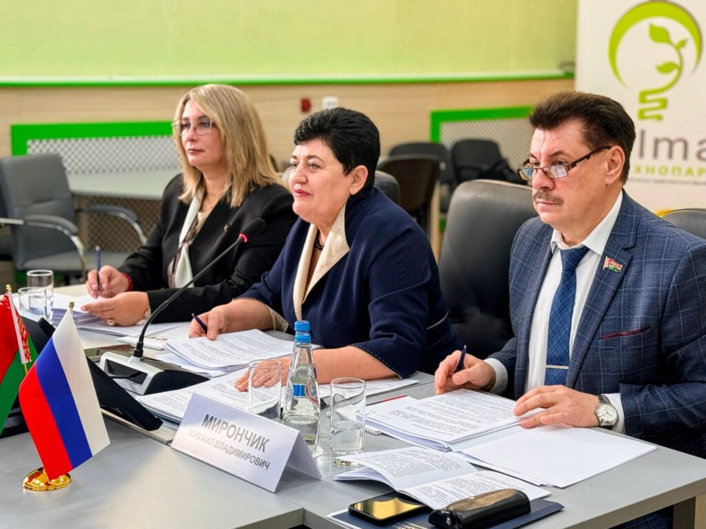 В Дзержинском районе на площадке технопарка «Волма» обсудили кадровый вопрос Союзного государства