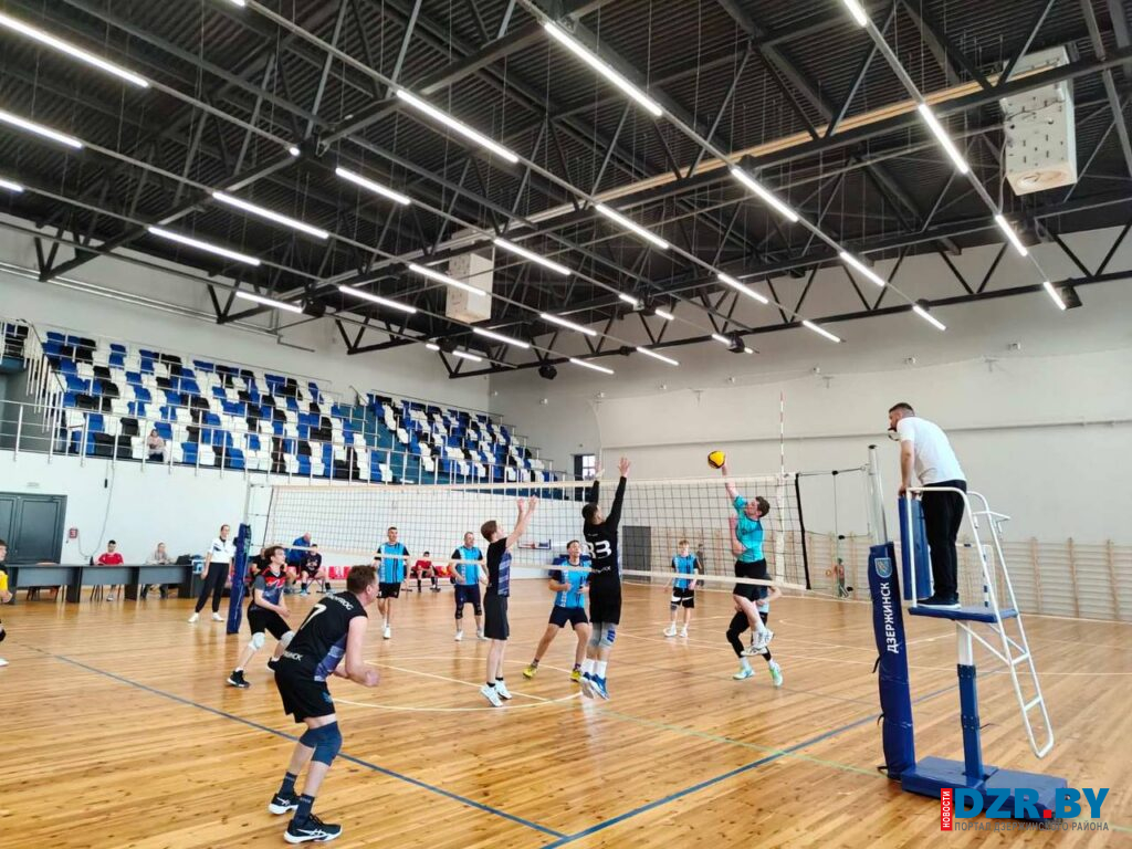 Команда «Томковичи» стала лидером четвертого этапа волейбольного турнира на Кубок Койданово