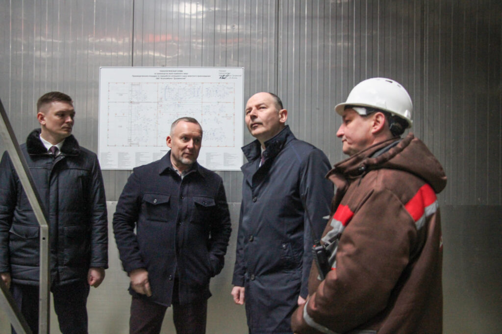 Алексей Кушнаренко посетил новый завод агрокомбината «Дзержинский»
