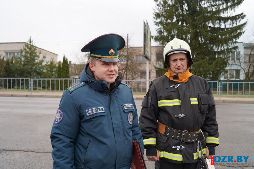 В Дзержинском гарнизоне на заслуженный отдых проводили Олега Федотова