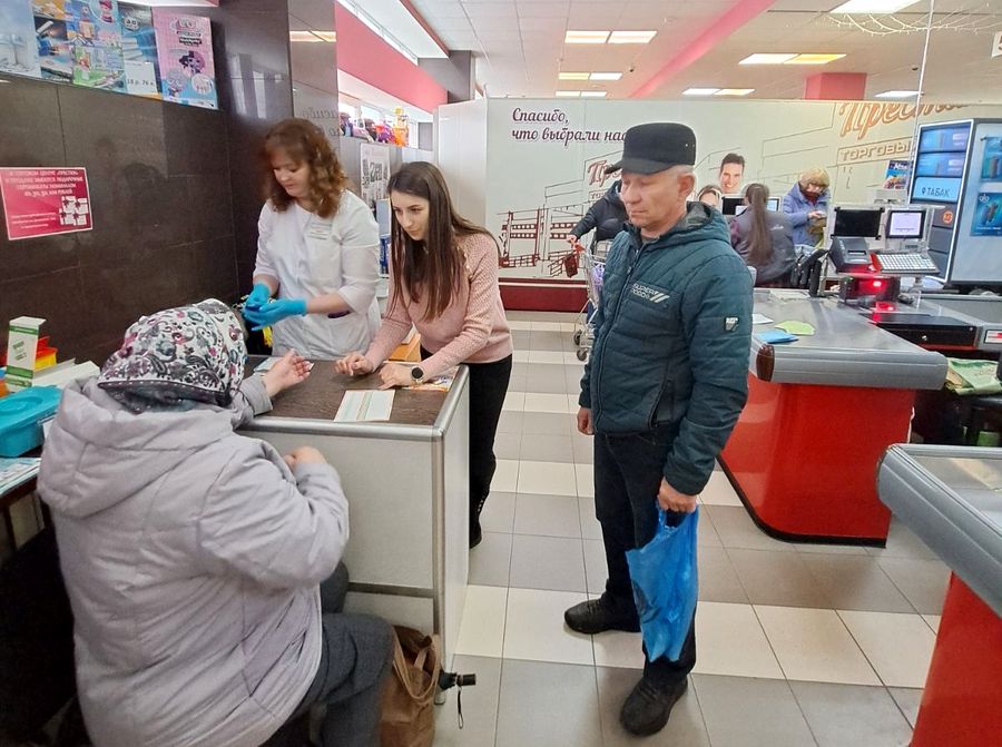 Мобильную точку здоровья в Дзержинске за два часа посетили около 80 человек