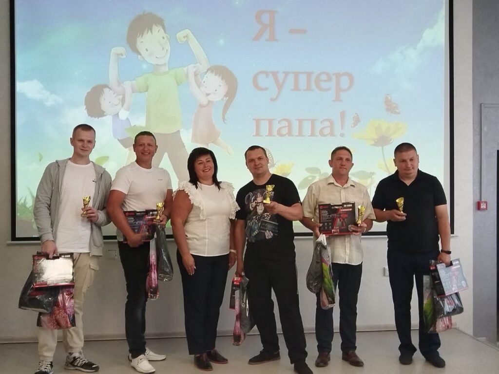 С заботой о родителях и детях: как областная площадка на базе Дзержинского ТЦСОН объединяет семьи