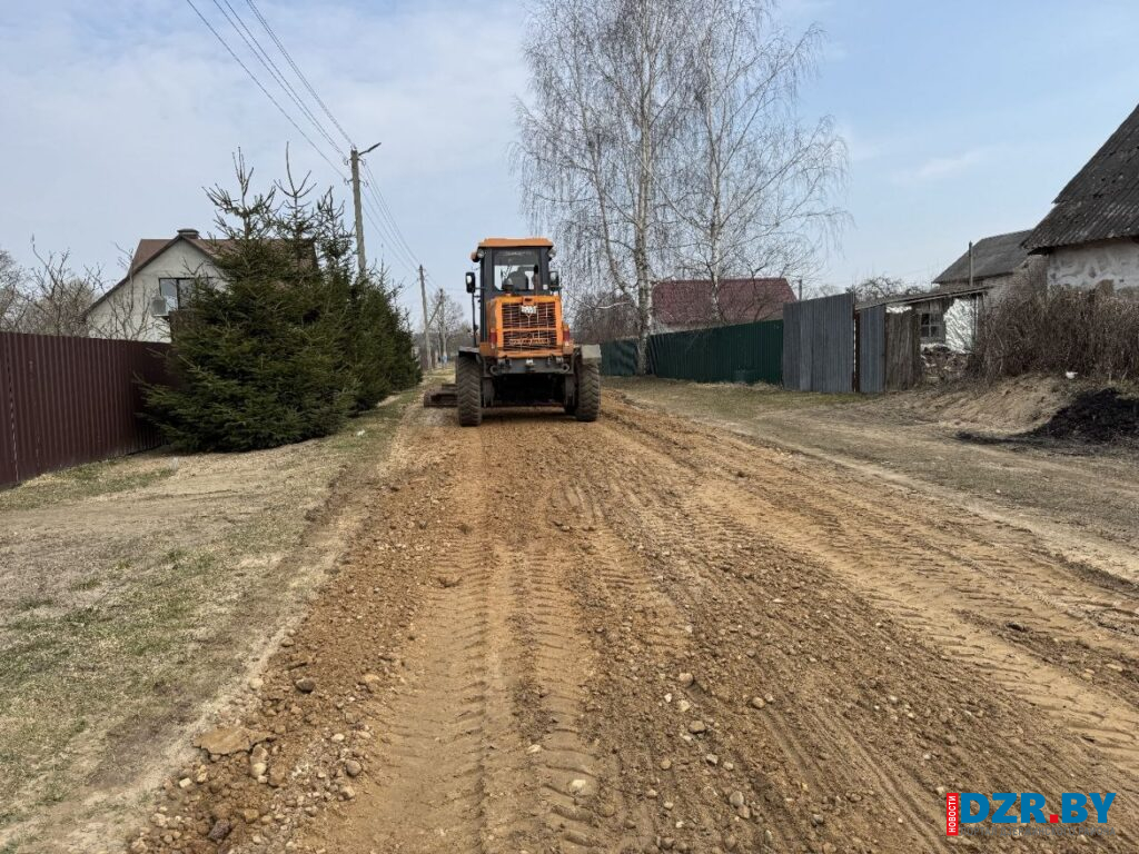 В Негорельском сельсовете приводят в порядок улицы после зимы